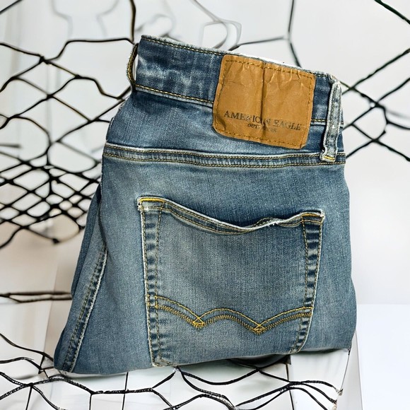 American Eagle Outfitters Other - American Eagle Jeans Men Size 28x28 Blue "Slim Straight" Extreme Flex Distressed